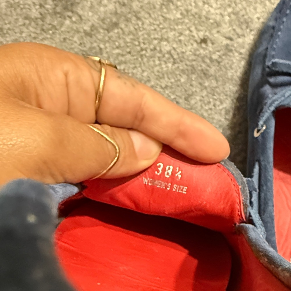 TOD's Ferrari Gommino Blue Suede
Driving Loafer - Picture 4 of 8